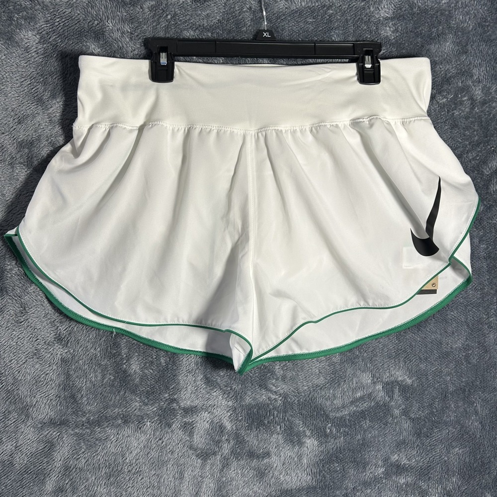 Nike Womens Size XL White Tempo Flow Swoosh Mid Rise Dri Fit Athletic Shorts
